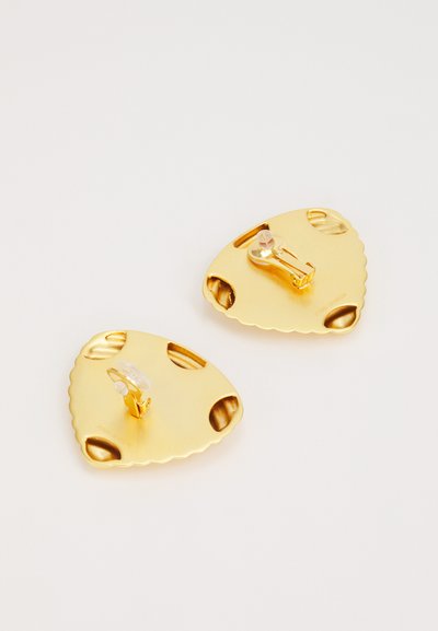 Boucles d'oreilles en or, en forme de triangle avec un bord festonné, dotées d'un fermoir sûr et d'un fond transparent. Surface lisse et polie.