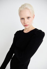 Vero Moda VMKIM UNECK - Maglione - black