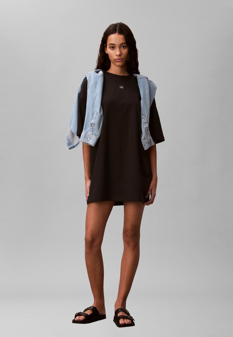 black t shirt dress with denim jacket Calvin Klein Jeans LABEL - T-Shirt Classic and Modern 1920s Oversized denim Shoe size:3.5 duty denim robe a la francaise