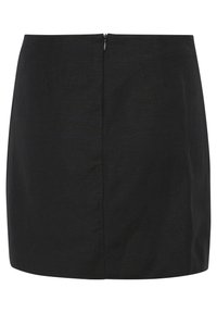 Gonna nera realizzata in tessuto testurizzato, con un taglio dritto, zip sul retro e design minimalista senza motivi o accenti visibili.