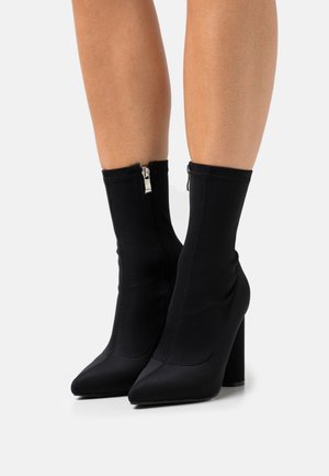 BEBO, Bottines - black