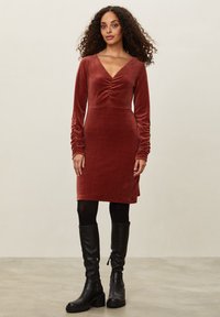 Odd Molly SHELBY - Freizeitkleid - russet brown