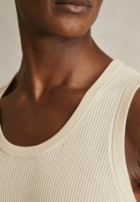 Reiss REGULAR FIT - WATSON TEXTURED  - Top - off white