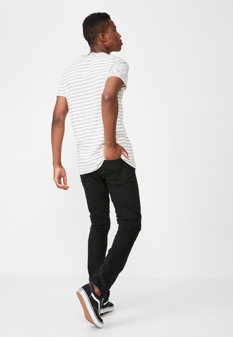 Cotton On Curve Slim fit jeans zwart