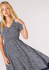 Apricot CROCHET - Maksimekko - blue