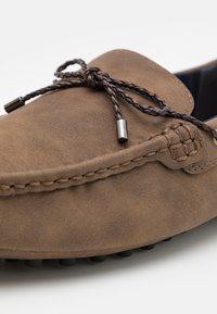 Pier One Mocassins - brown