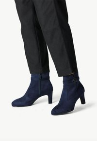 Tamaris Botine - navy