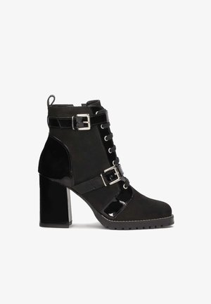 Kazar Botki sznurowane