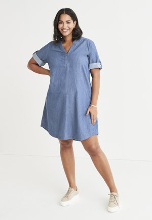 HOLLY - Denim dress - light blue   denim