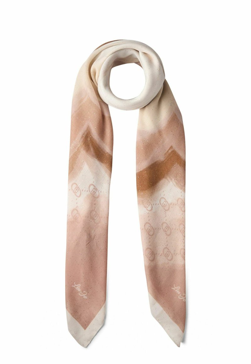 Bufanda de seda con un degradado de suave rosa y beige, con un patrón de chevron, sutiles destellos brillantes y un detalle de logo de la marca.