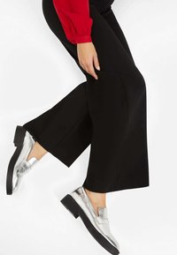 BRAX STYLE LILLYTH  - Stoffhose - black