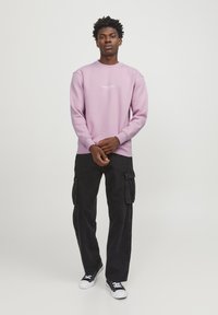 Jack & Jones JORVESTERBRO CREW NECK - Sweatshirt - pink nectar