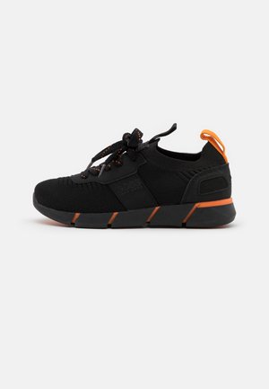 TRAINERS - Baskets basses - black
