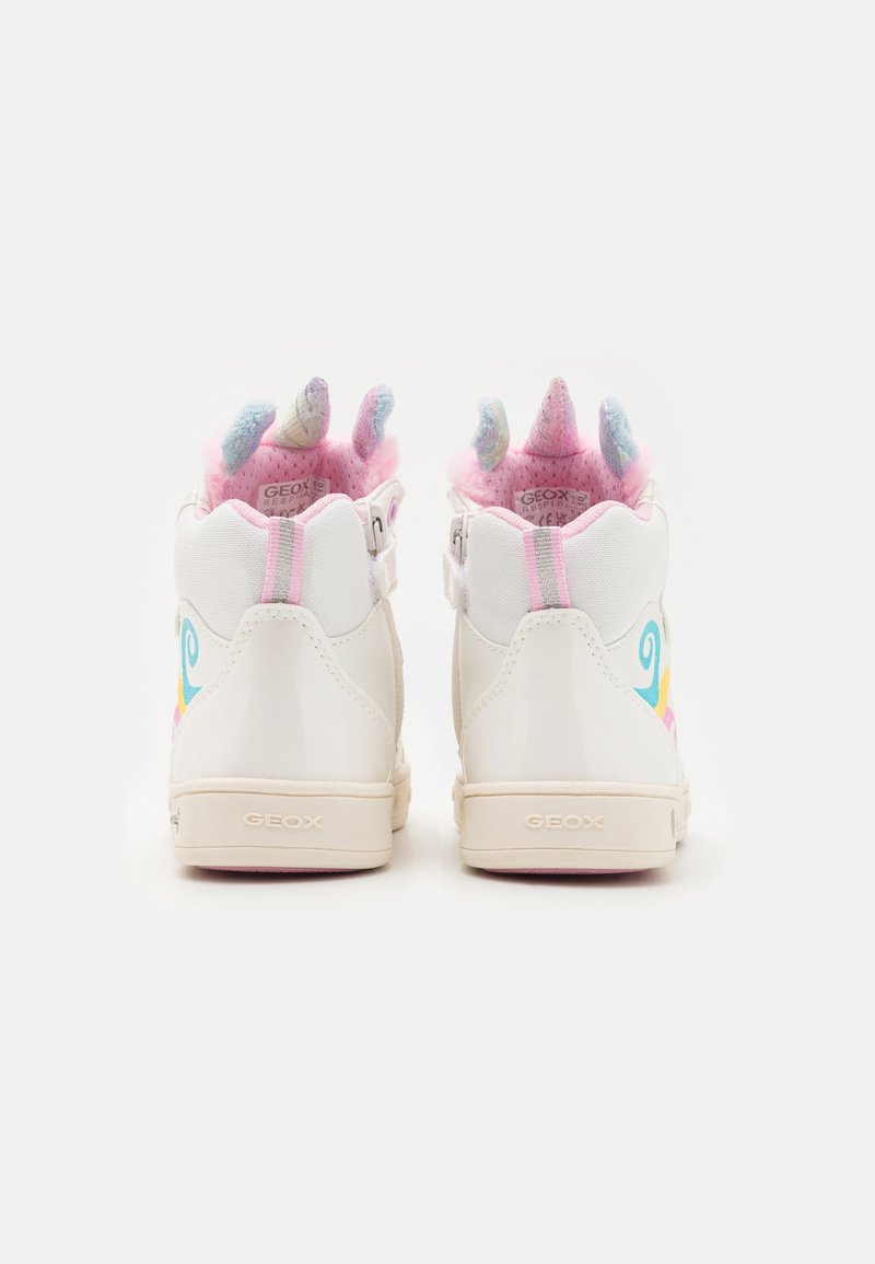 Basket Confort école Baskets Geox Fille J Skylin Girl - Confort Et Style Basket Fille