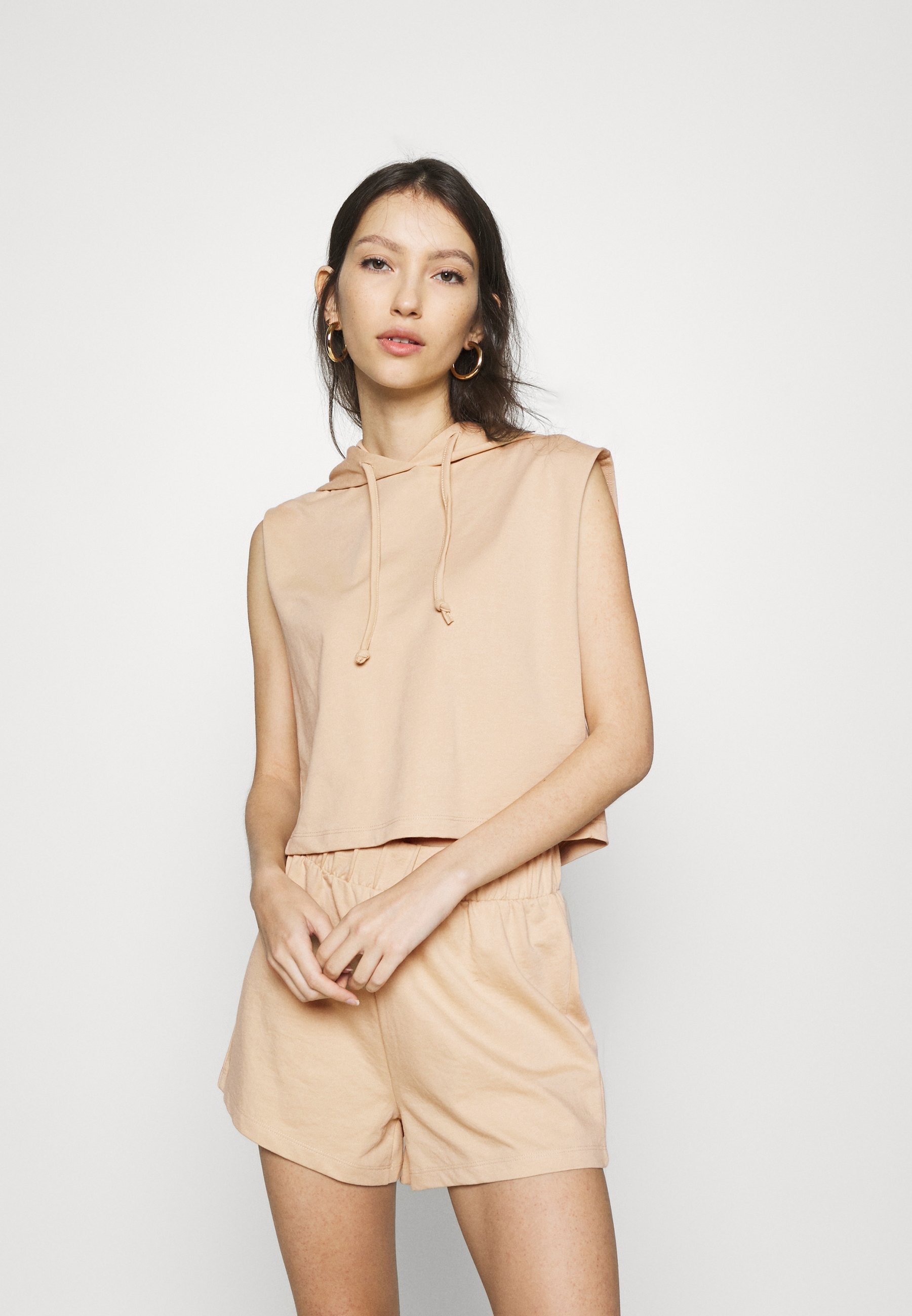 Even\u0026Odd TRACKSUIT SET SHORT AND HOODIE - Trainingspak - beige/Beige -  Zalando.nl