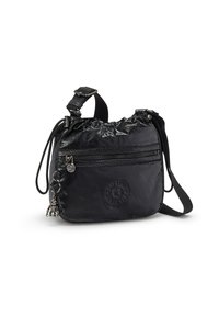 Svart nylon crossbody-väska med samlad topp, dragkedjefack, logodetalj, silverfärgad hårdvara och justerbar rem. Strukturerad yta.