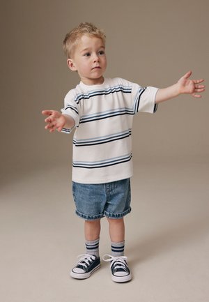 Next, REGULAR FIT - Denim shorts - mid blue denim