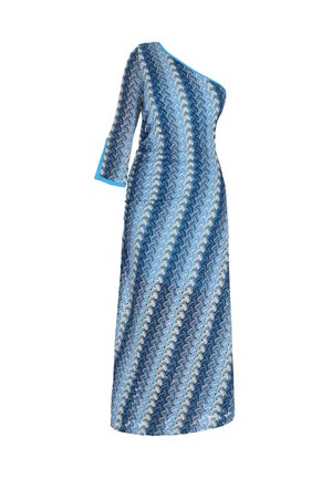 Lange, eenzijdige jurk met een golvende patroon in tinten blauw en bruin, met contrasterende blauwe afwerking bij de halslijn en mouwen.