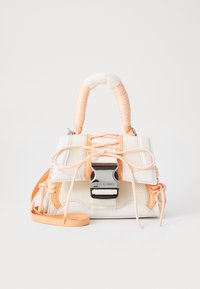 Unselected, coral/white