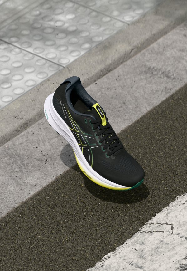 GEL KAYANO 32 - Laufschuh Straße