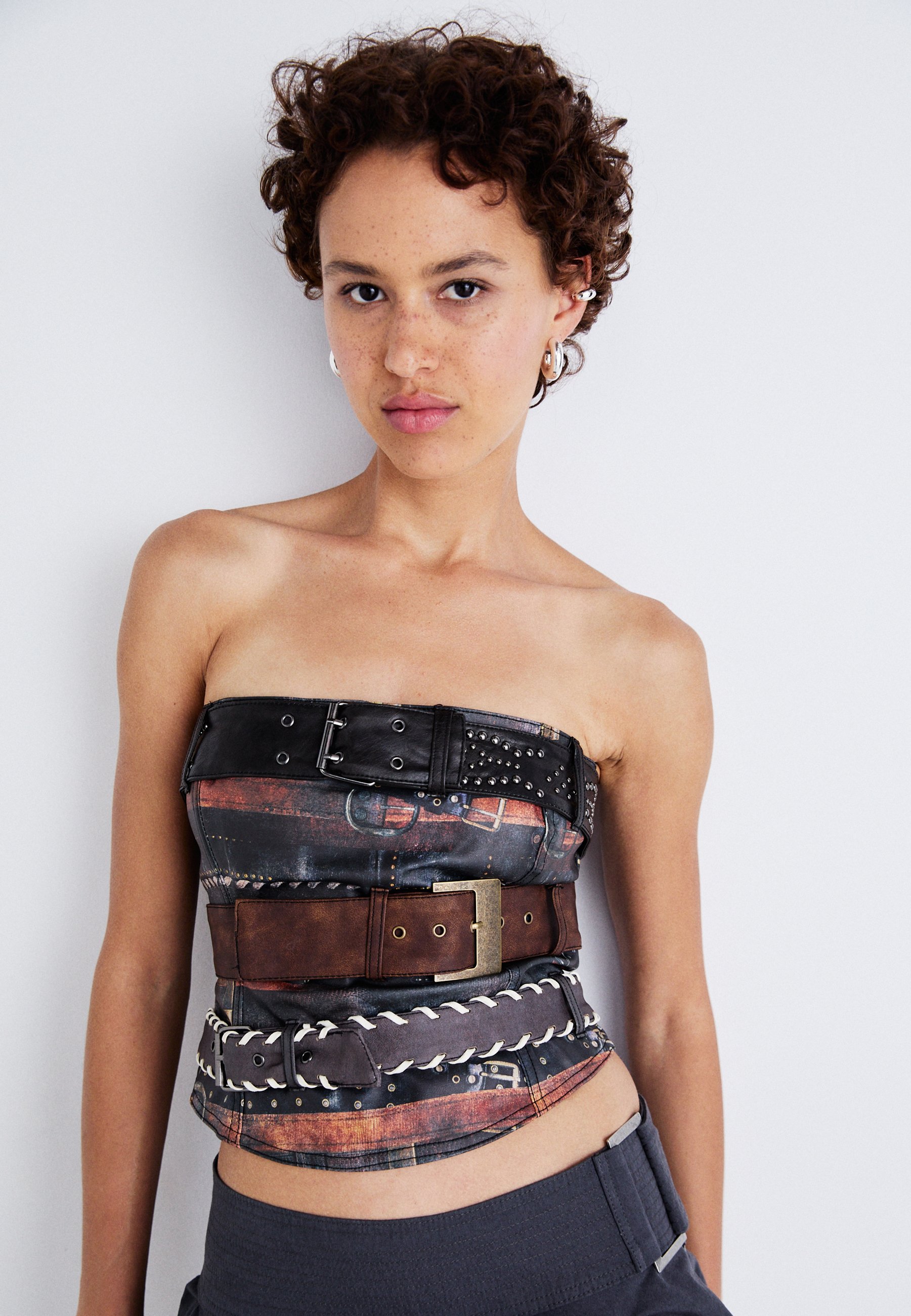 Jaded London Black Starstud Belt 未使用 Shop Black Starstud Belt | Jaded London | Clothing