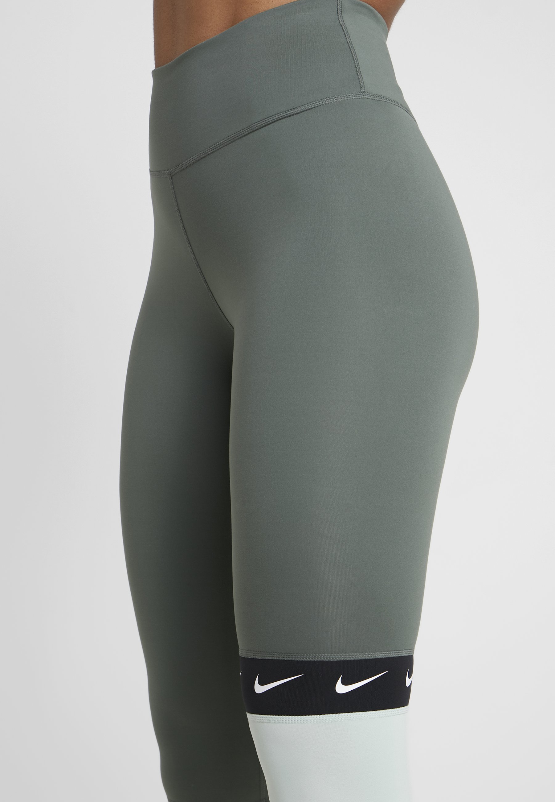 nike pistachio frost leggings