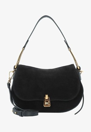 Bolso de hombro de ante negro con solapa curvada, herrajes dorados y una correa de cuero desmontable. Presenta un cierre en la parte frontal y una textura suave.