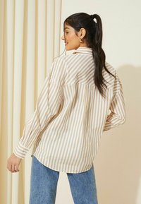 Friends Like These LONG SLEEVE BUTTON THROUGH - Košilová halenka  - cream stripe