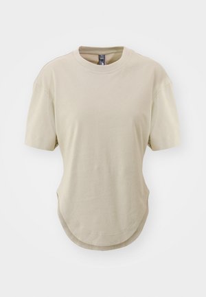 Beige short-sleeve t-shirt made of soft cotton. Features a round neckline and a curved hem with side slits for a relaxed fit.