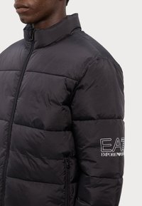 EA7 Emporio Armani GIUBBOTTO UNISEX - Ziemas jaka - black