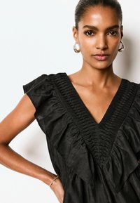 Next RUFFLE V NECK REGULAR FIT - Pusero - black
