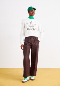 New Era 9TWENTY WOMENS - Caps - green