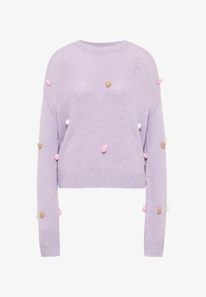 Lila kötött pulóver kerek nyakkivágással, cropped fazonnal, rózsaszín, fehér és bézs díszpomponokkal a ujjain és a testen.