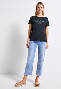 Street One MIT TURN-UP-DETAIL - Print T-shirt - blau