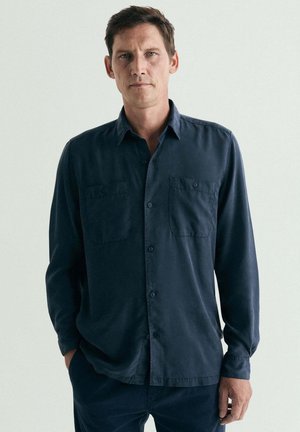 Scalpers, SCALPERS TENCEL POCKET SHIRT - Camisa - navy