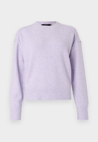 Pull léger violet avec un col rond, des poignets et un ourlet côtelés, et une coupe légèrement ample. Texture douce avec des détails subtils le long des épaules.