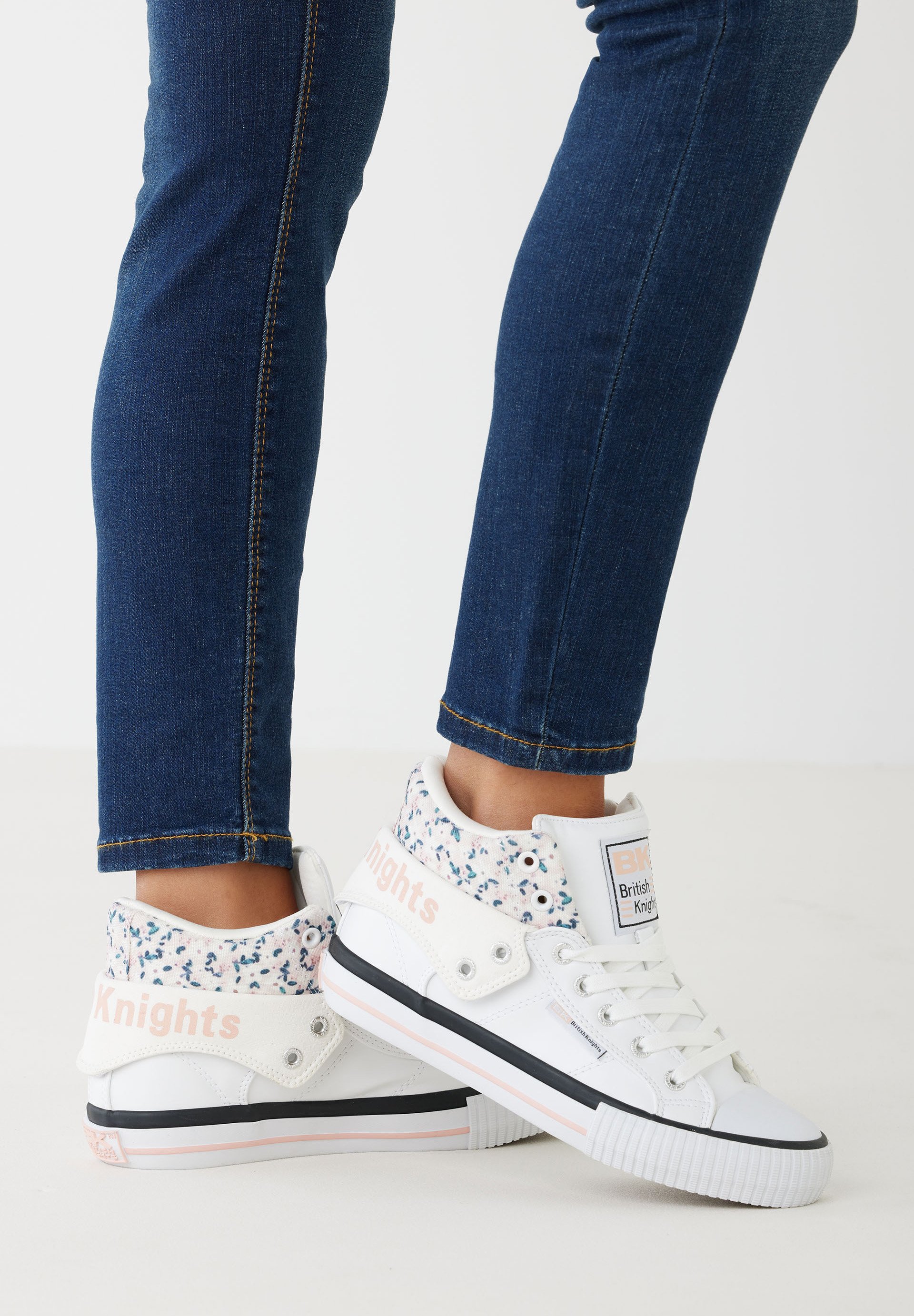 British Knights SNEAKER ROCO - Sneakers hoog - white peach flower/wit -  Zalando.nl