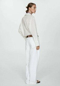 Mango Skjortebluser - white