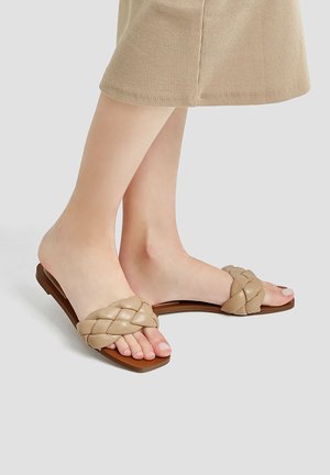 Slip-ins - beige