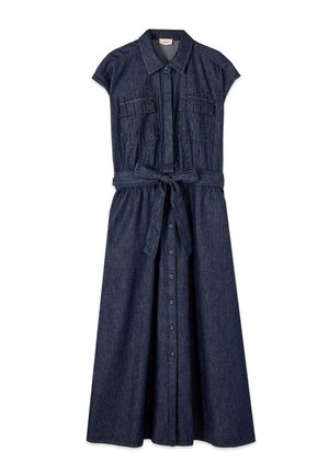 Tmavě modré džínové midi šaty bez rukávů s límečkem, zapínáním na knoflíky vpředu, dvěma náprsními kapsami a látkovým páskem uvázaným v pase.