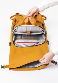 Aunts & Uncles FUKUI - Tagesrucksack - butterscotch