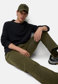 camel active FLEXXXACTIVE REGULAR FIT  - Chino - forest green