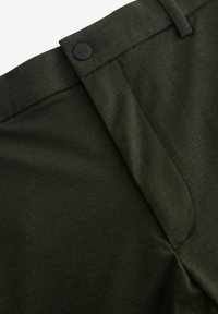 Next SLIM FIT SMART STRETCH - Stoffhose - green