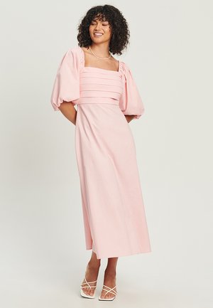 TUSSAH ROSANNA  - Robe de jour - pale pink