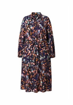 Langsleeve, button-up jurk met een kleurrijke, abstracte luipaardprint in blauw, oranje en groen, met een bijpassende riem in de taille.