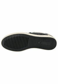 Suola di scarpa in gomma nera con motivo di presa testurizzata e bordi curvi. Presenta un'impronta del logo e un design elegante.