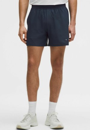 STRIPED MESH TENNIS 13CM - Športové šortky - club blue