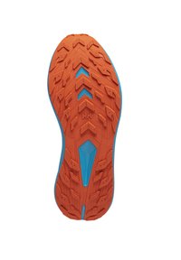 Suela de zapato de senderismo con una base de goma naranja vibrante, con un patrón de textura y tracción, y un acento azul en la zona del arco.