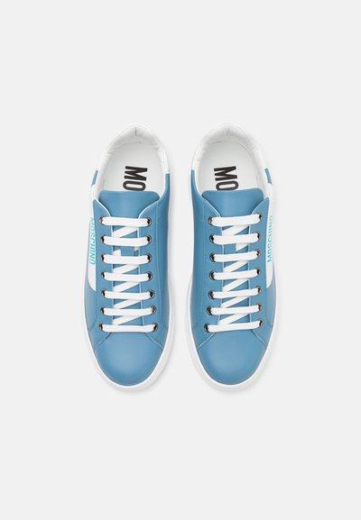 MOSCHINO Trainers - azzurro/bianco