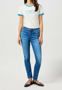 Wrangler Džíny Slim Fit - royal blue